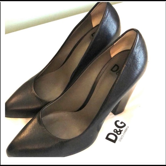 Shoes - Picture 2 of 5